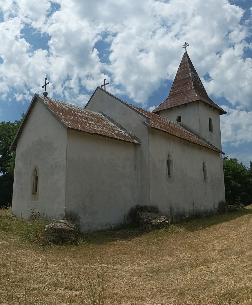 Hălmagiu și câteva bisericuțe din lemn