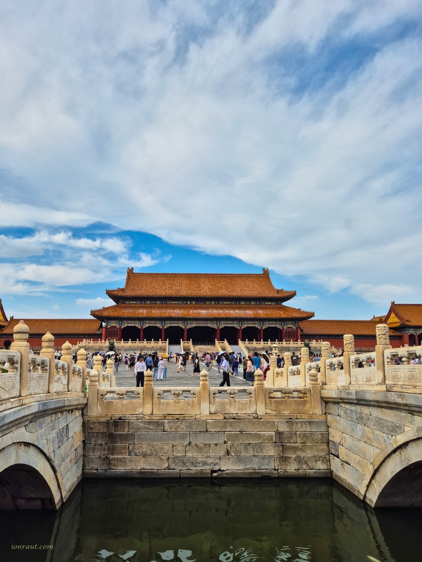 Fantome-made în China